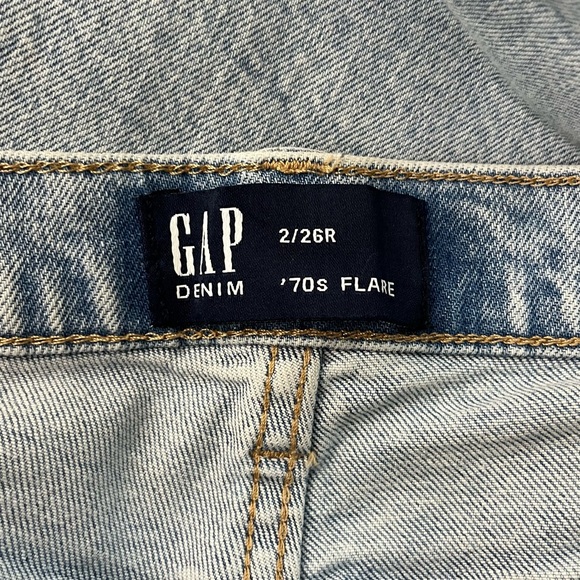 Gap ‘70s Flare High Rise Light Wash Distressed Denim Jeans Z - Picture 5 of 9